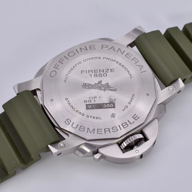 Panerai Submersible PAM01055 Image 4